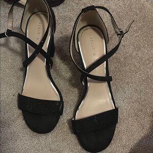 Kelly & Katie Black Heeled Sandals